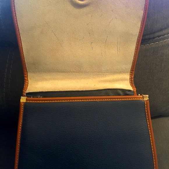 Dooney and Bourke Purse 👜 and Wallet Not Authentic - Picture 5 of 9